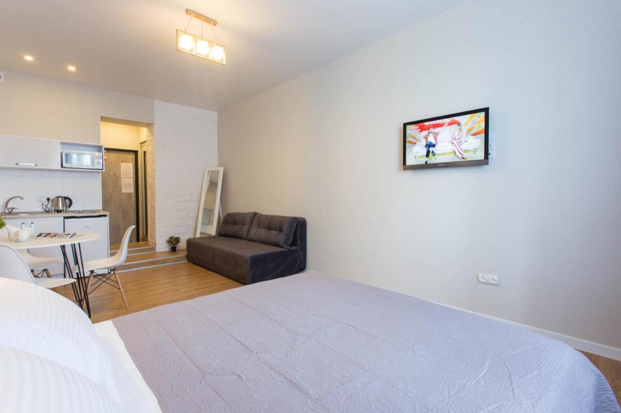 New Studio, Metro Yaroslava Mudroho And Universytet - Chernyshevska Str 95-3 Харьков Экстерьер фото