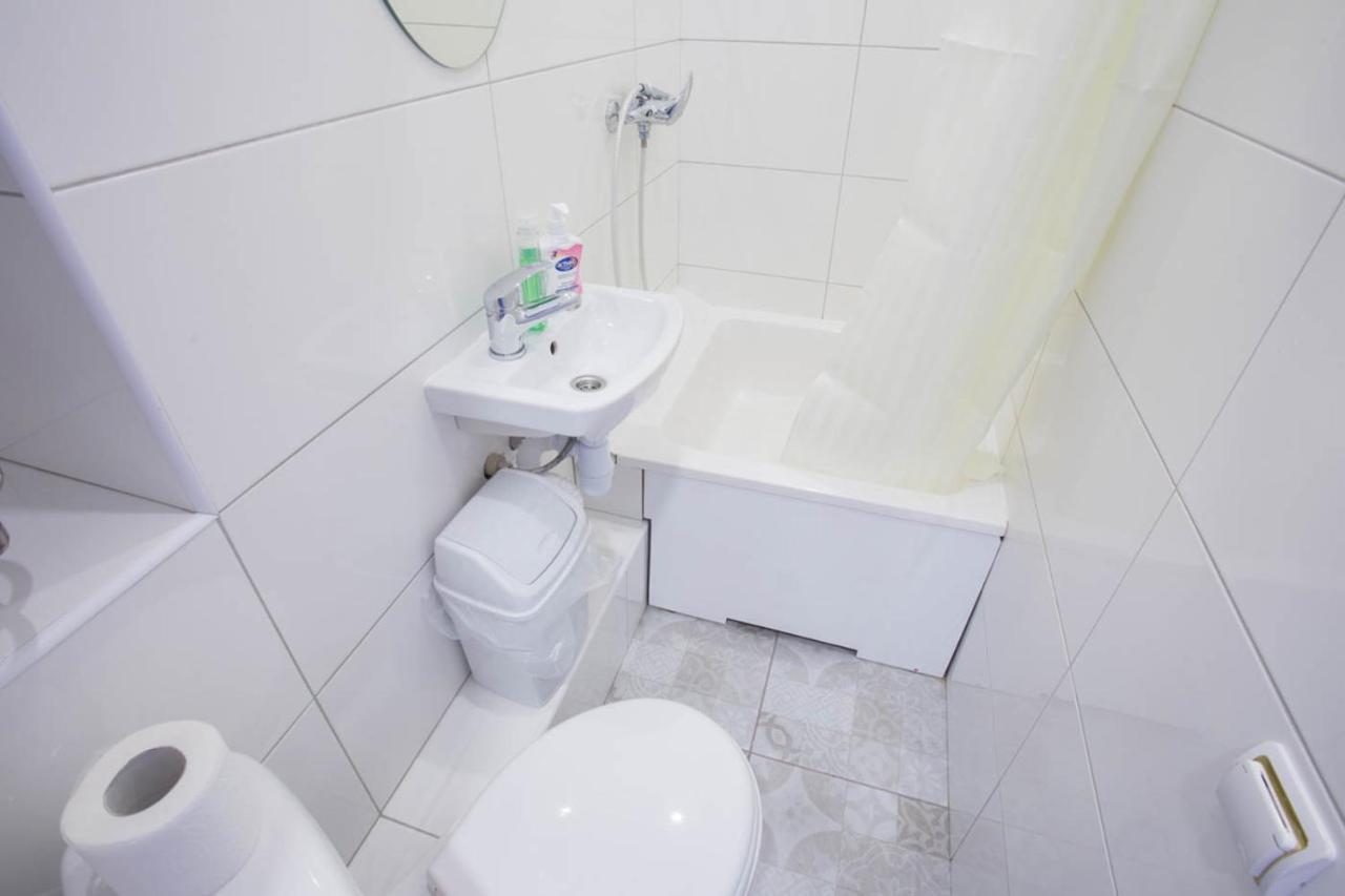 New Studio, Metro Yaroslava Mudroho And Universytet - Chernyshevska Str 95-3 Харьков Экстерьер фото
